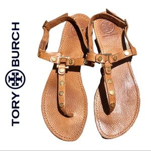 $235~TORY BURCH~Royal Tan Pebbled Leather MARGE Gold TB Logo Stud Sandals~9.5/10